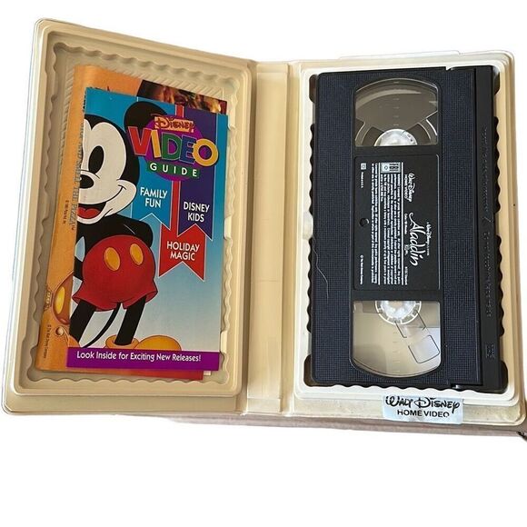1993 Disney’s Aladdin Black Diamond Edition VHS Tape - Picture 2 of 4